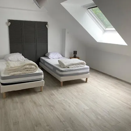 Holiday home Les Du Chateau Du Cedre Manneville-es-Plains