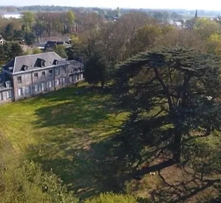 Les Du Chateau Du Cedre *