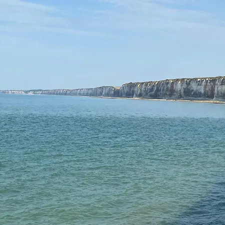 Les Du Chateau Du Cedre Holiday home Manneville-es-Plains