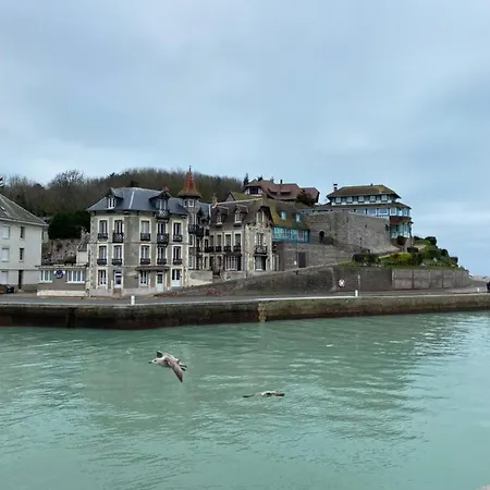 Holiday home Les Du Chateau Du Cedre *