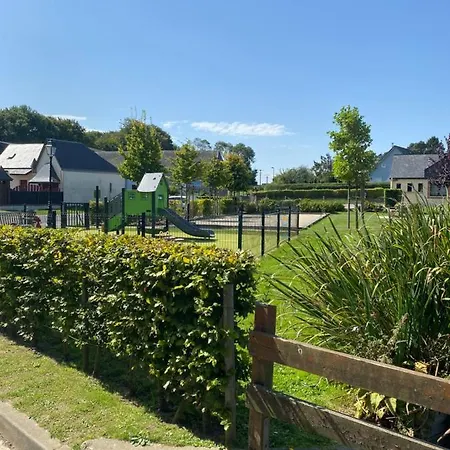 Holiday home Les Du Chateau Du Cedre *